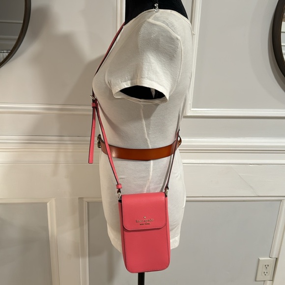Kate Spade Staci Cellphone Crossbody Bag EUC - Picture 9 of 16